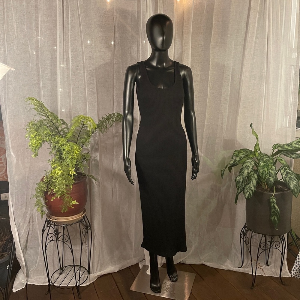 French Connection Sleeveless Ribbed Maxi Dress (M) - Picture 2 of 9